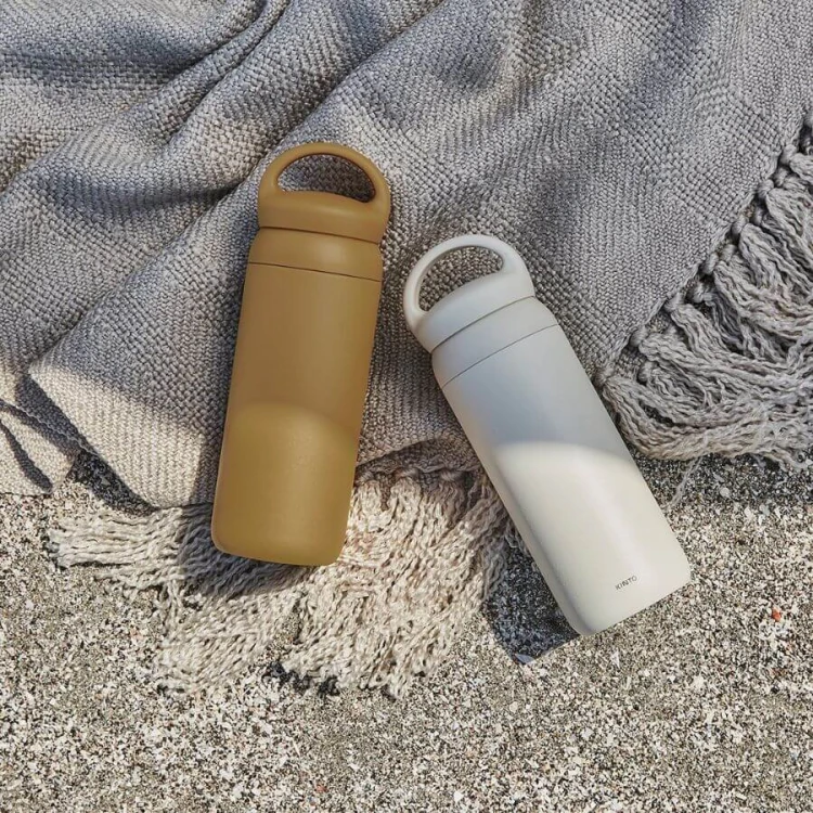Kinto Day Off Tumbler yellow 500 ml | CoffeeLove