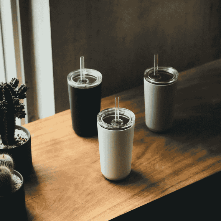 Kinto to go Tumbler ice gray 480 ml | CoffeeLove