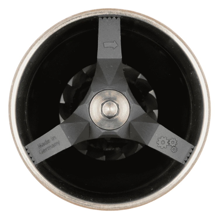 Comandante C40 MK4 Nitro-Blade Snowy White | CoffeeLove